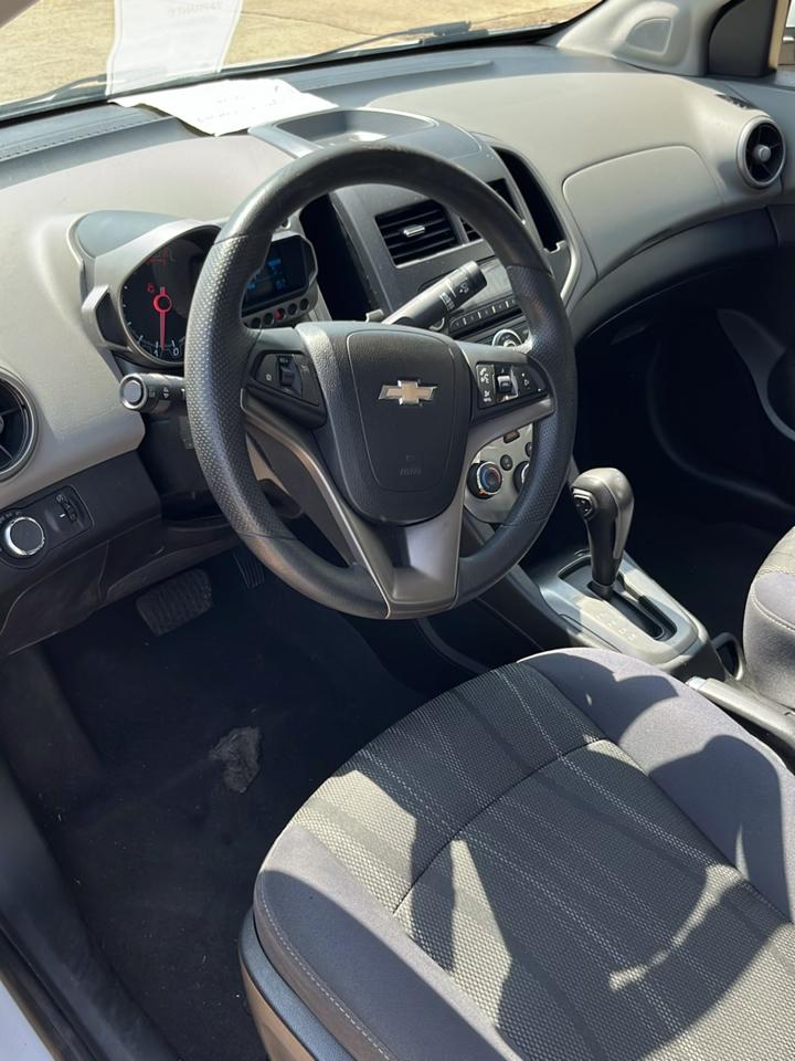 Chevrolet Sonic 2LT Sedan 2012