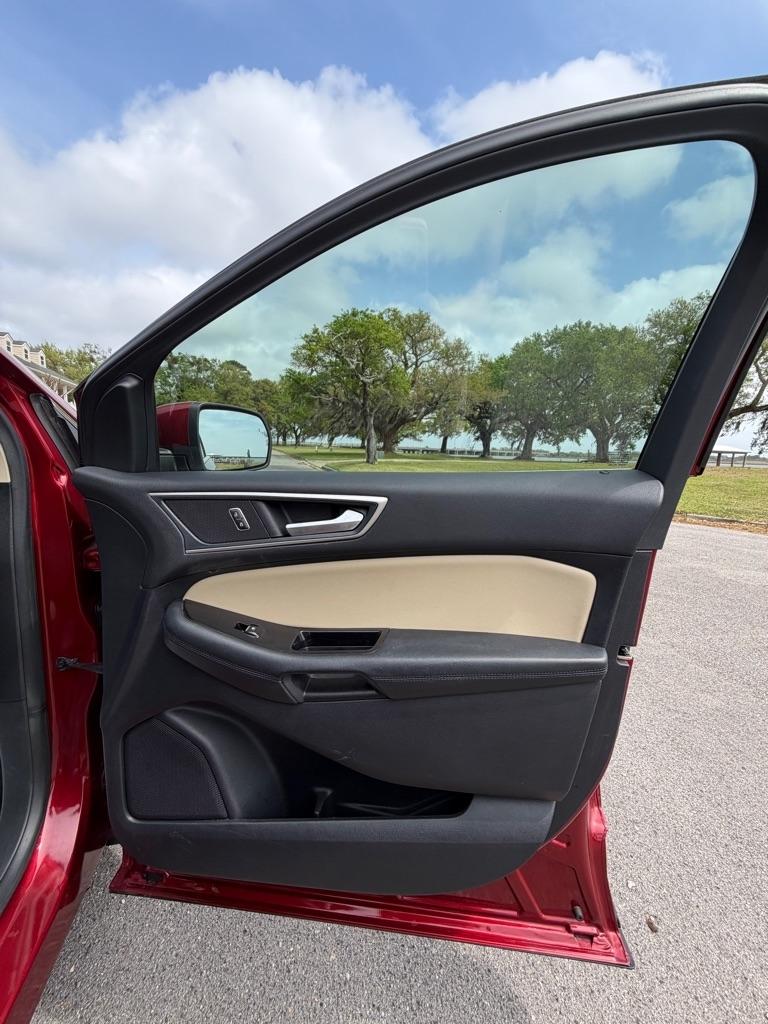 Ford Edge SEL FWD 2019