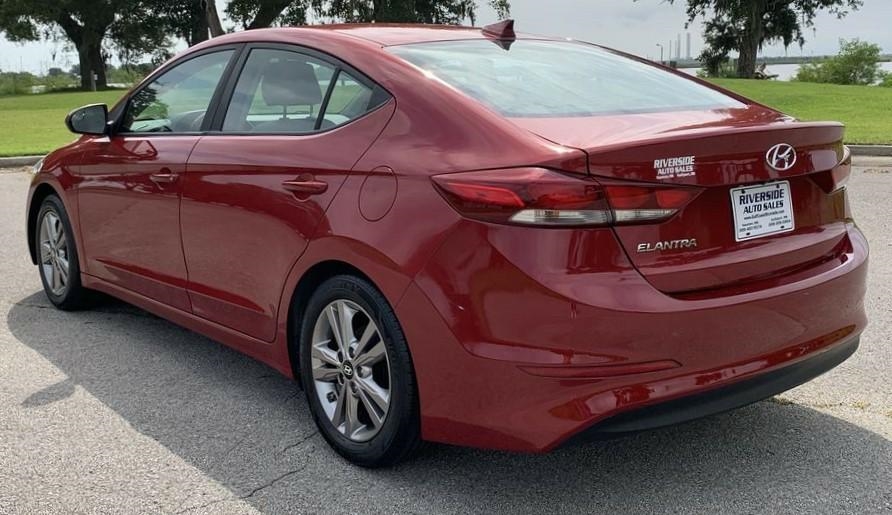 Hyundai Elantra SE 2017