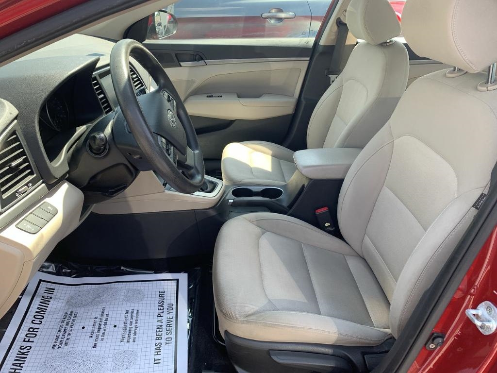 Hyundai Elantra SE 2017