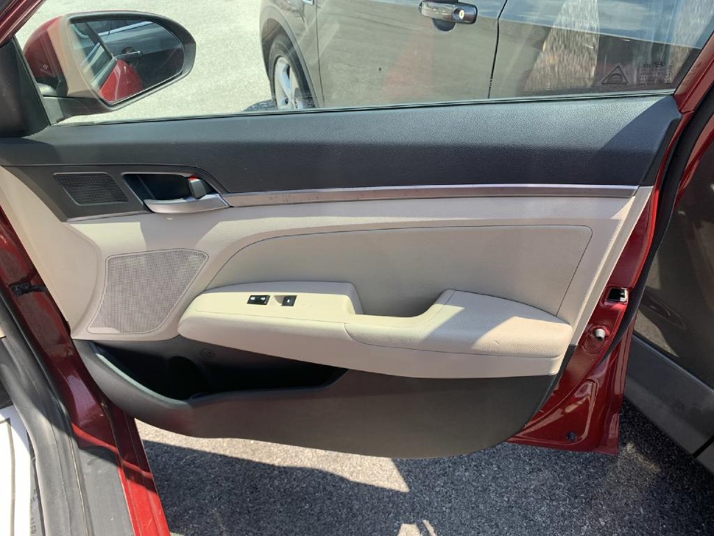 Hyundai Elantra SE 2017