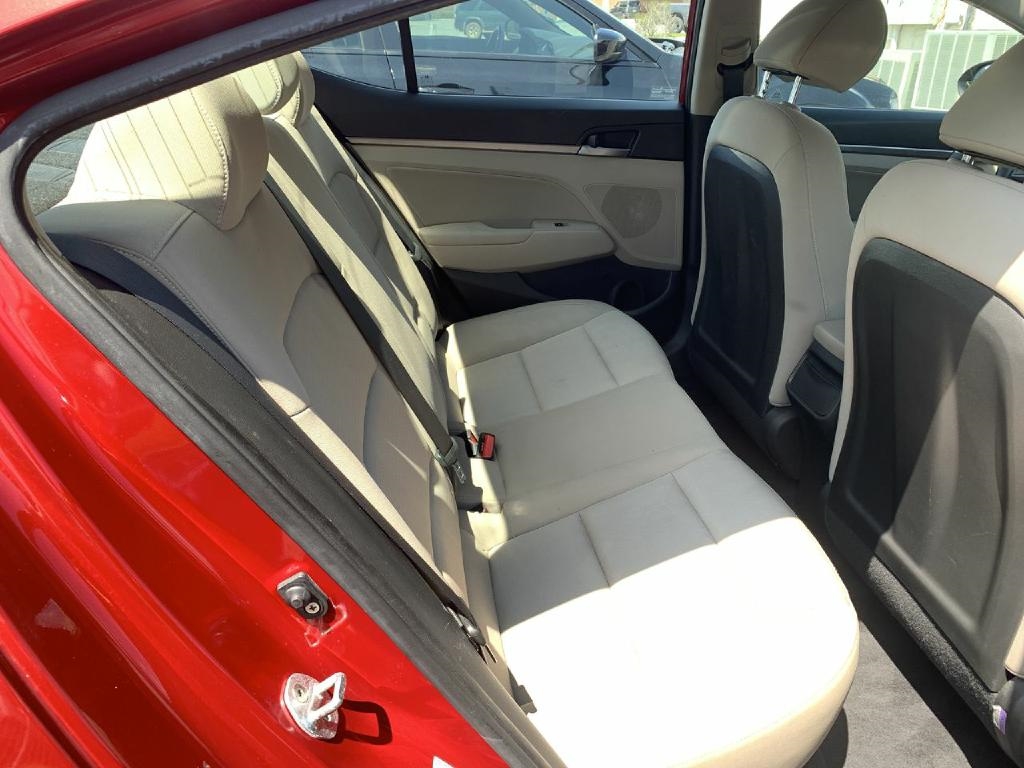 Hyundai Elantra SE 2017