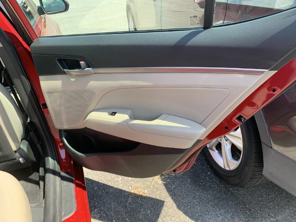 Hyundai Elantra SE 2017