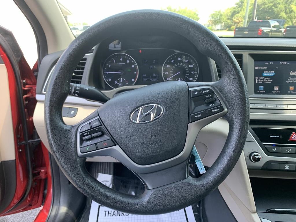 Hyundai Elantra SE 2017