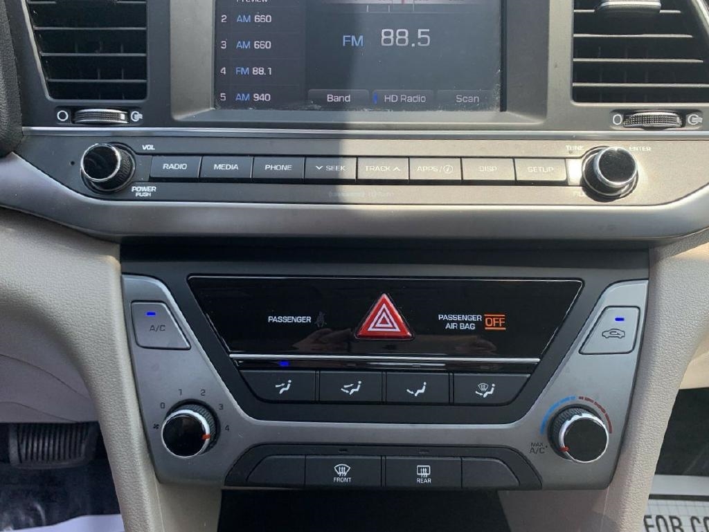 Hyundai Elantra SE 2017