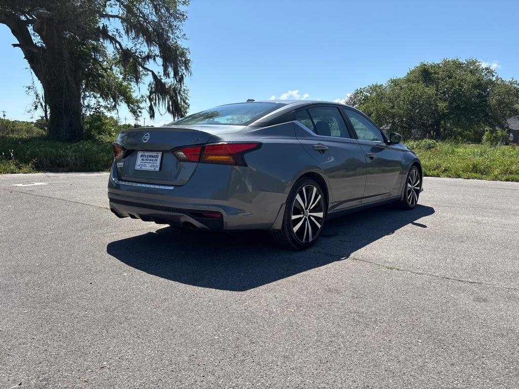 Nissan Altima 2.5 SR Sedan 2022