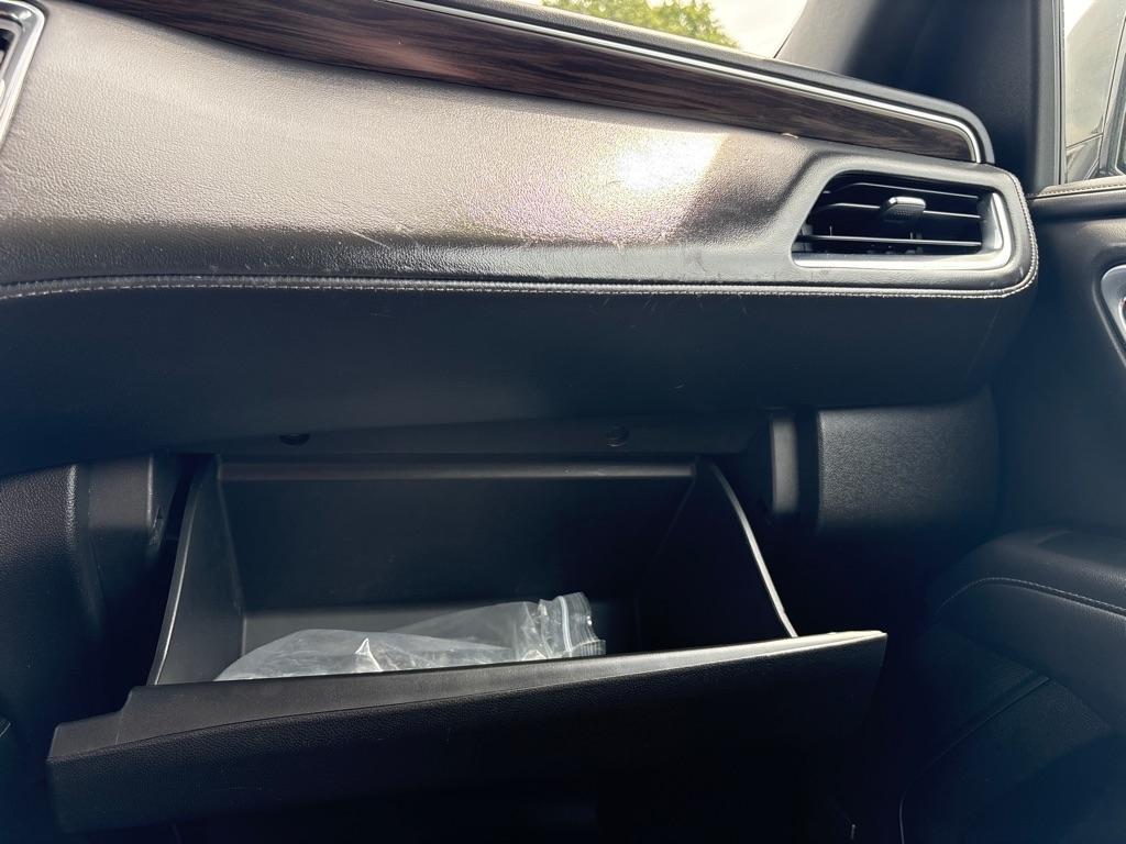 Chevrolet Suburban LT 2021