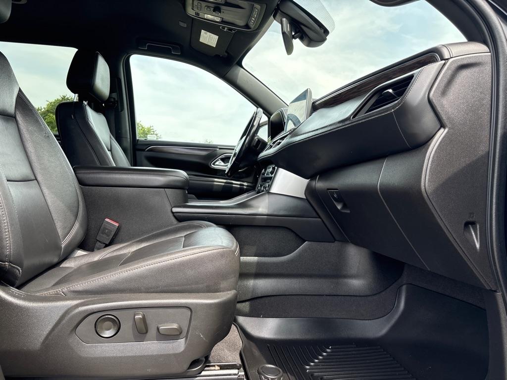 Chevrolet Suburban LT 2021