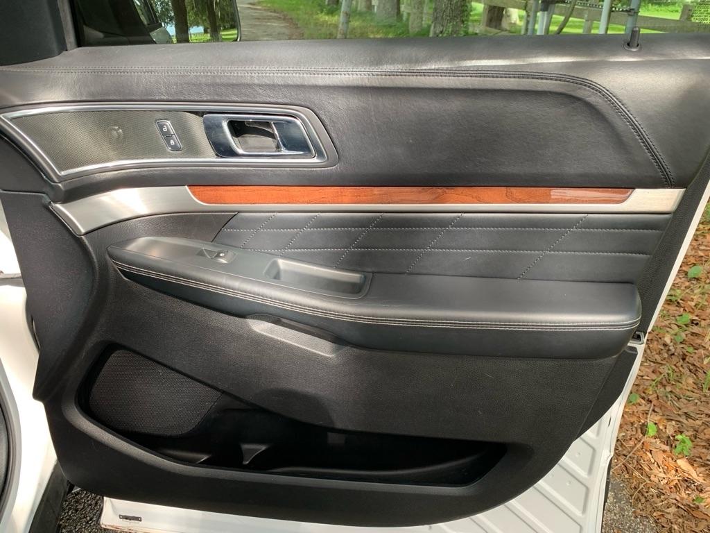 Ford Explorer Platinum 4WD 2018