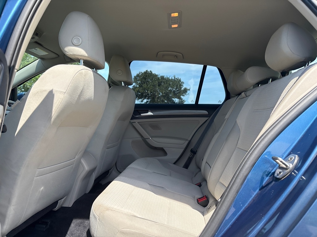 Volkswagen Golf  2018 Volkswagen Golf  2018