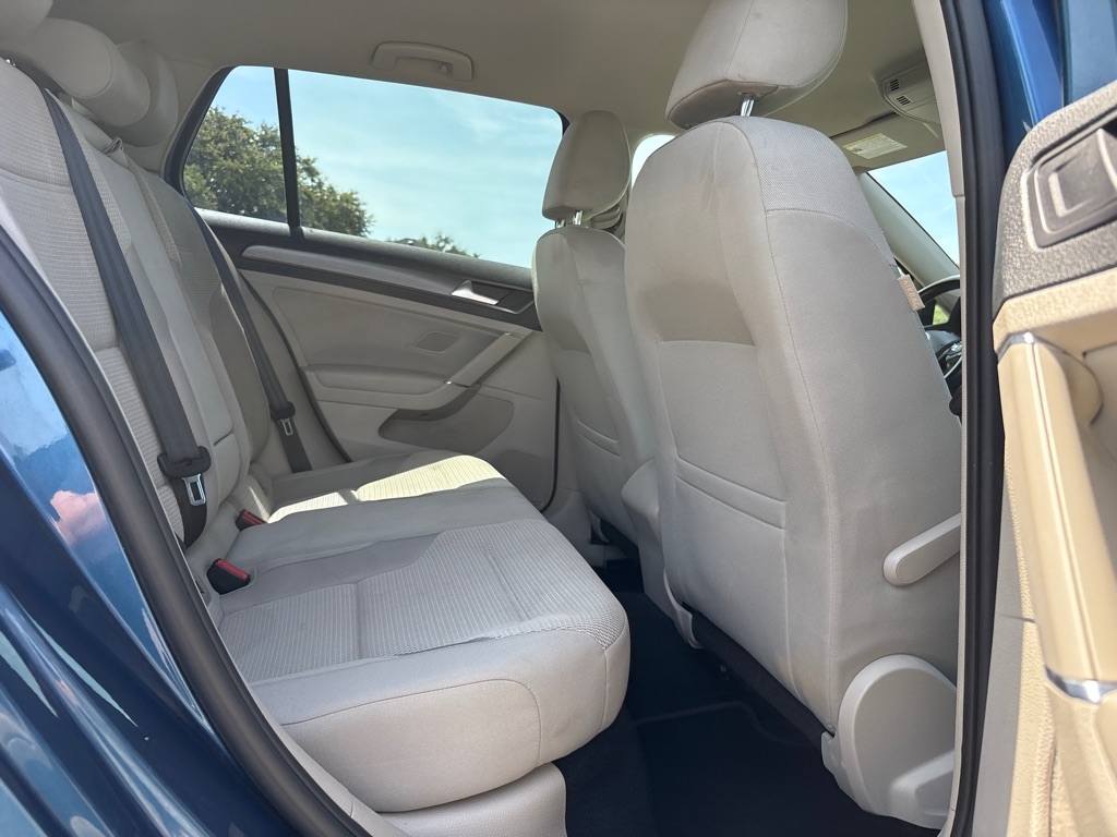 Volkswagen Golf  2018 Volkswagen Golf  2018