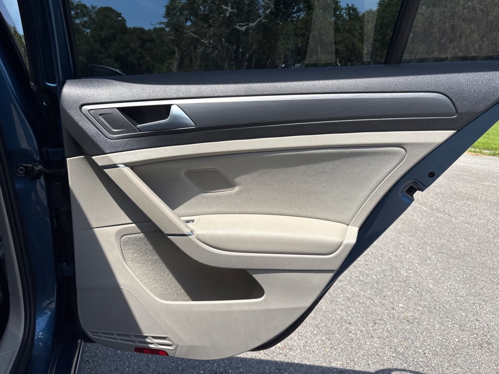 Volkswagen Golf  2018 Volkswagen Golf  2018