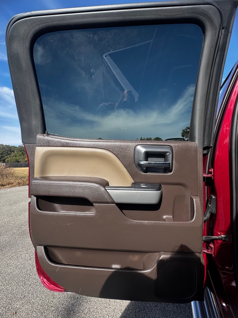 Chevrolet Silverado 1500 4WD Crew Cab 143.5" LT w/2LT 2015