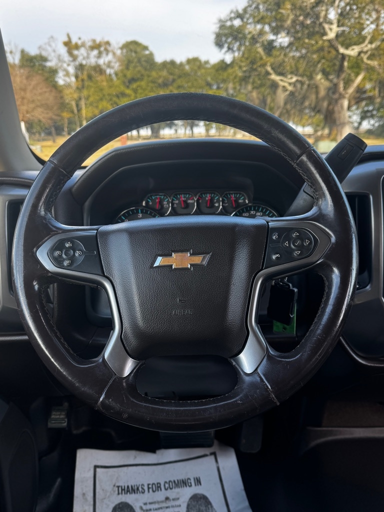 Chevrolet Silverado 1500 4WD Crew Cab 143.5" LT w/2LT 2015