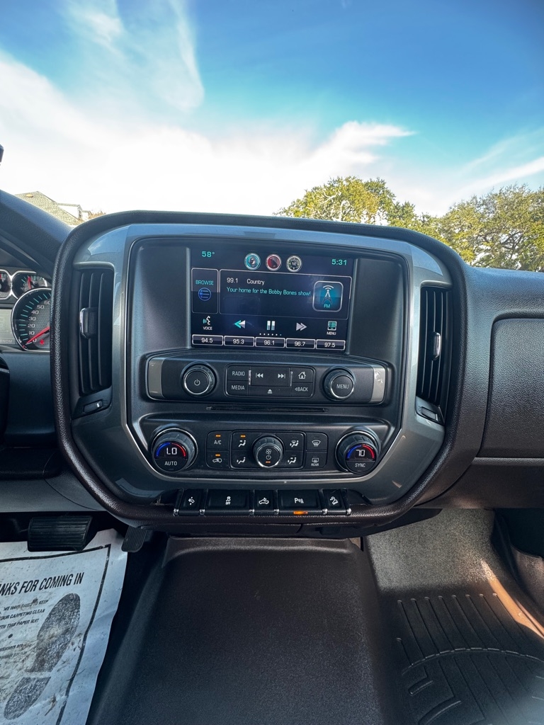 Chevrolet Silverado 1500 4WD Crew Cab 143.5" LT w/2LT 2015