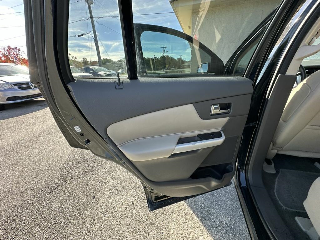 Ford Edge 4dr SE FWD 2013