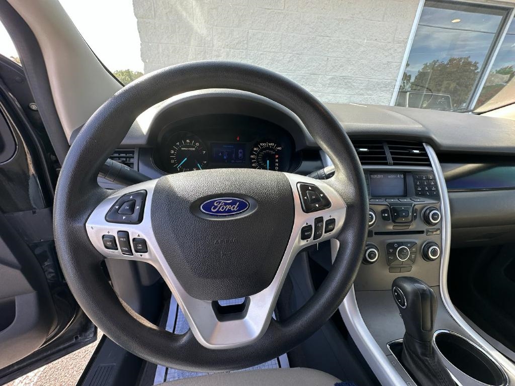 Ford Edge 4dr SE FWD 2013