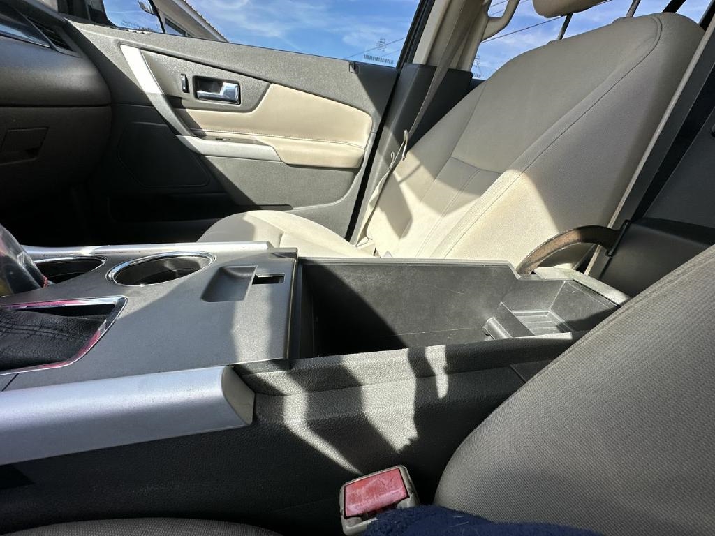 Ford Edge 4dr SE FWD 2013