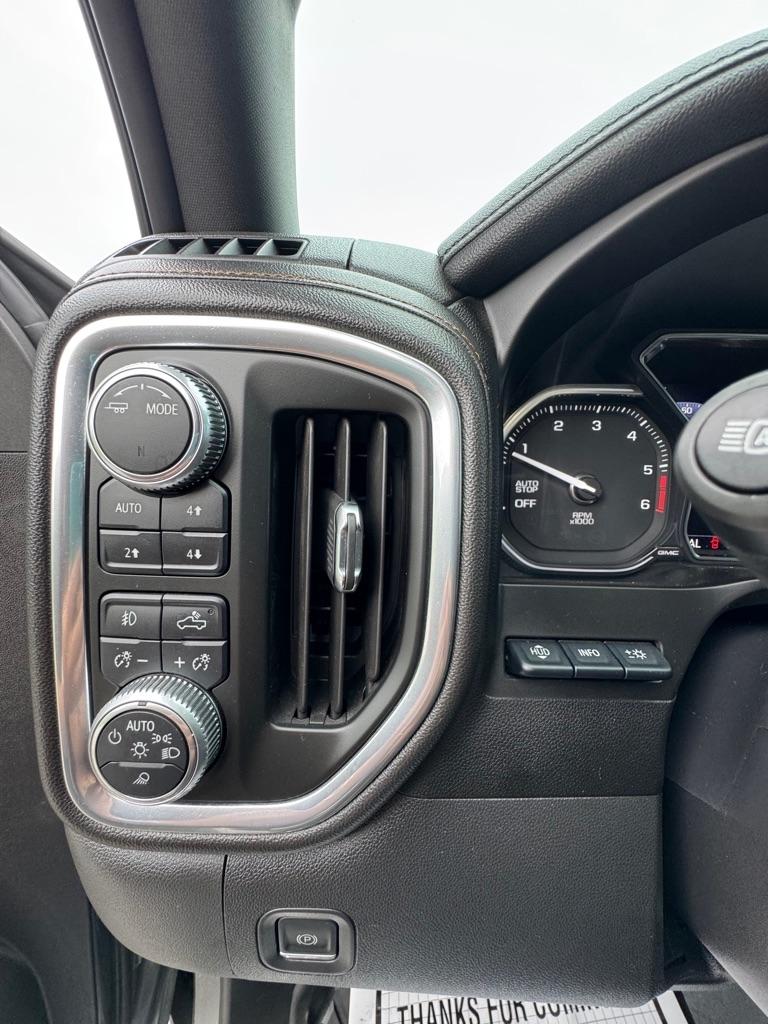 GMC Sierra 1500 4WD Crew Cab 147" AT4 2020