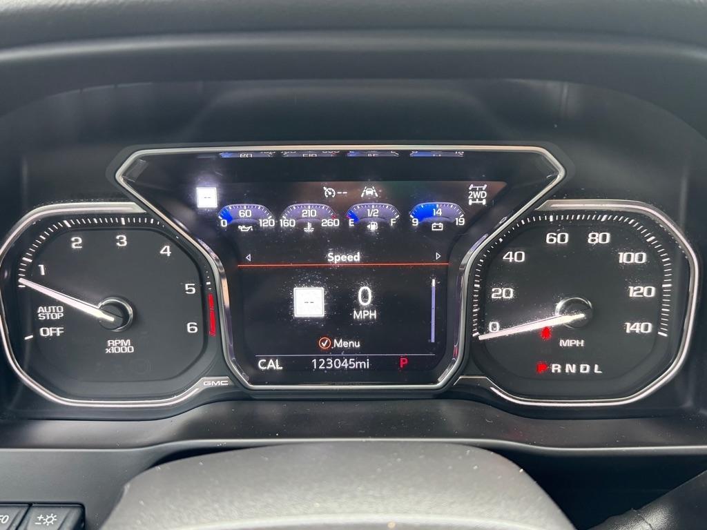 GMC Sierra 1500 4WD Crew Cab 147" AT4 2020