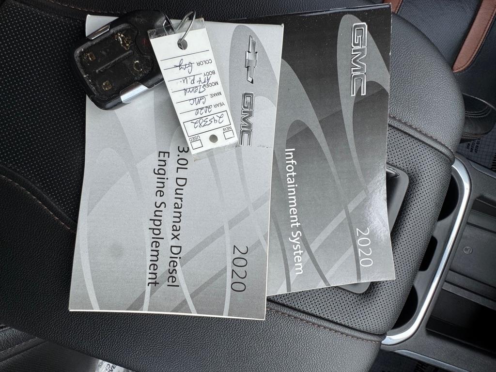 GMC Sierra 1500 4WD Crew Cab 147" AT4 2020