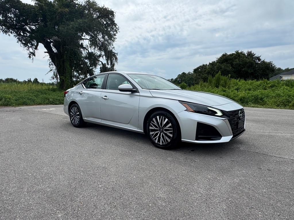 Nissan Altima 2.5 SV Sedan 2023
