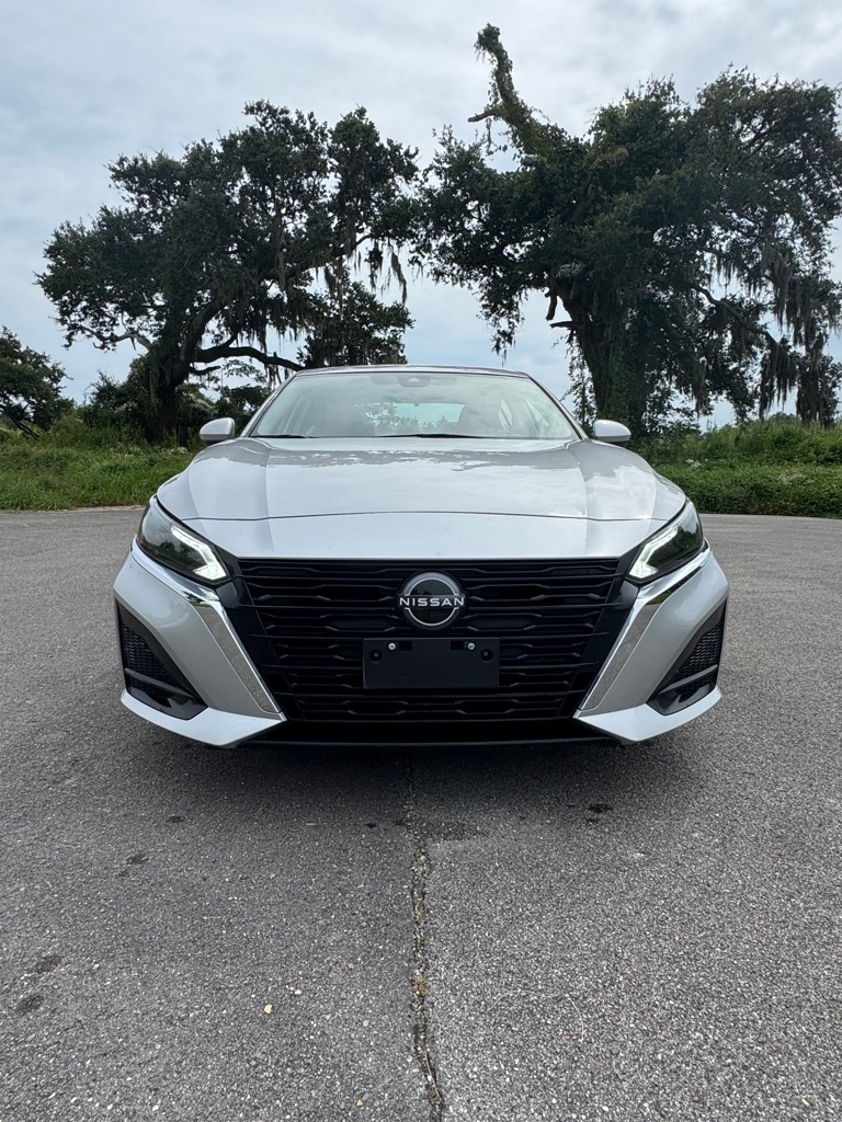 Nissan Altima 2.5 SV Sedan 2023