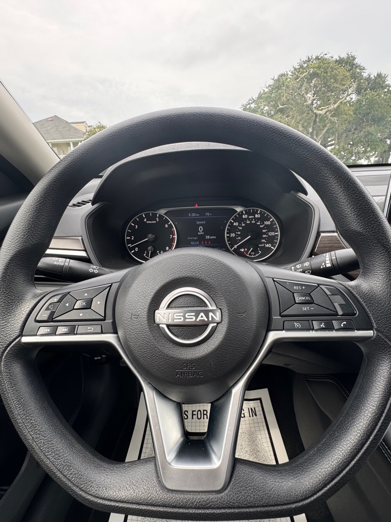 Nissan Altima 2.5 SV Sedan 2023