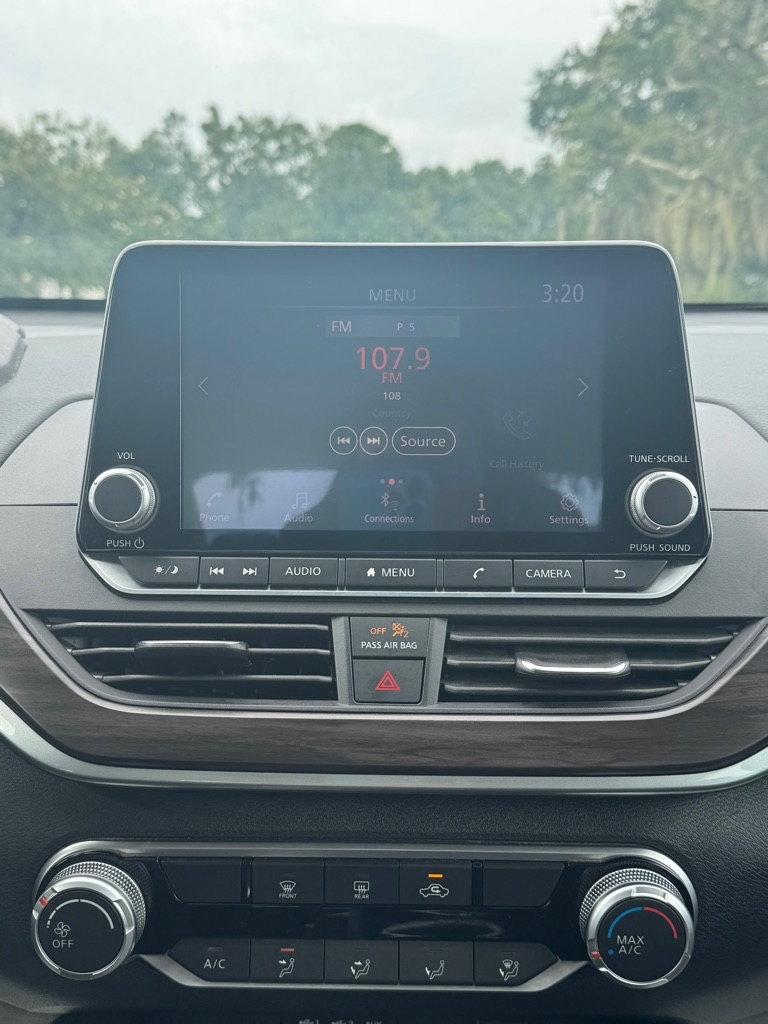 Nissan Altima 2.5 SV Sedan 2023