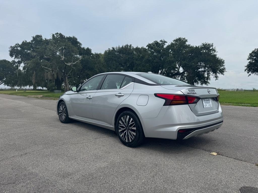 Nissan Altima 2.5 SV Sedan 2023