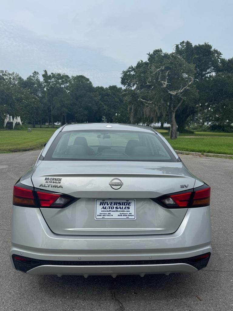 Nissan Altima 2.5 SV Sedan 2023