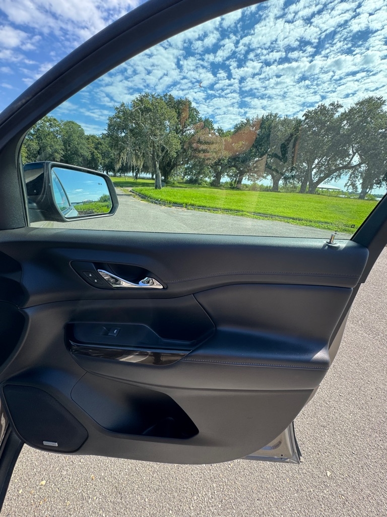 GMC Acadia AWD 4dr AT4 2023 GMC Acadia AWD 4dr AT4 2023