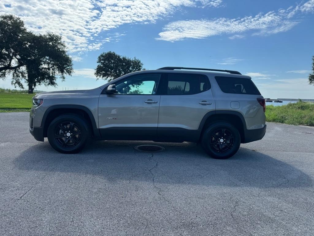 GMC Acadia AWD 4dr AT4 2023