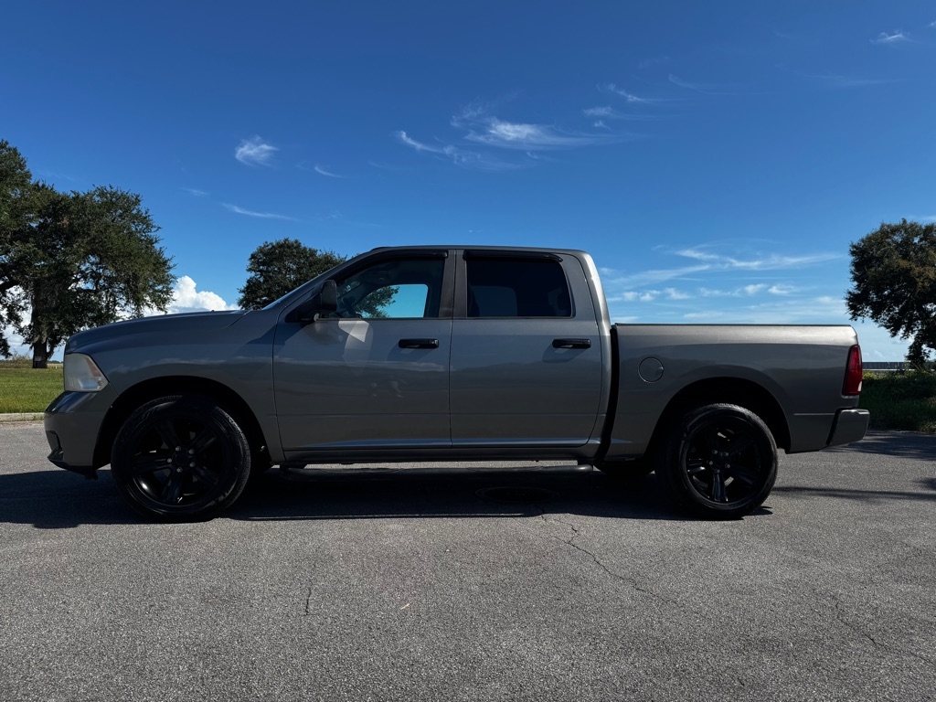 Dodge Ram 1500 2WD Crew Cab 140.5" Sport 2010 Dodge Ram 1500 2WD Crew Cab 140.5" Sport 2010