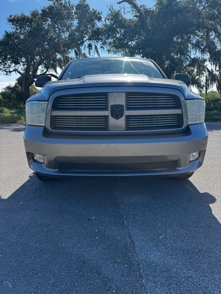 Dodge Ram 1500 2WD Crew Cab 140.5" Sport 2010 Dodge Ram 1500 2WD Crew Cab 140.5" Sport 2010