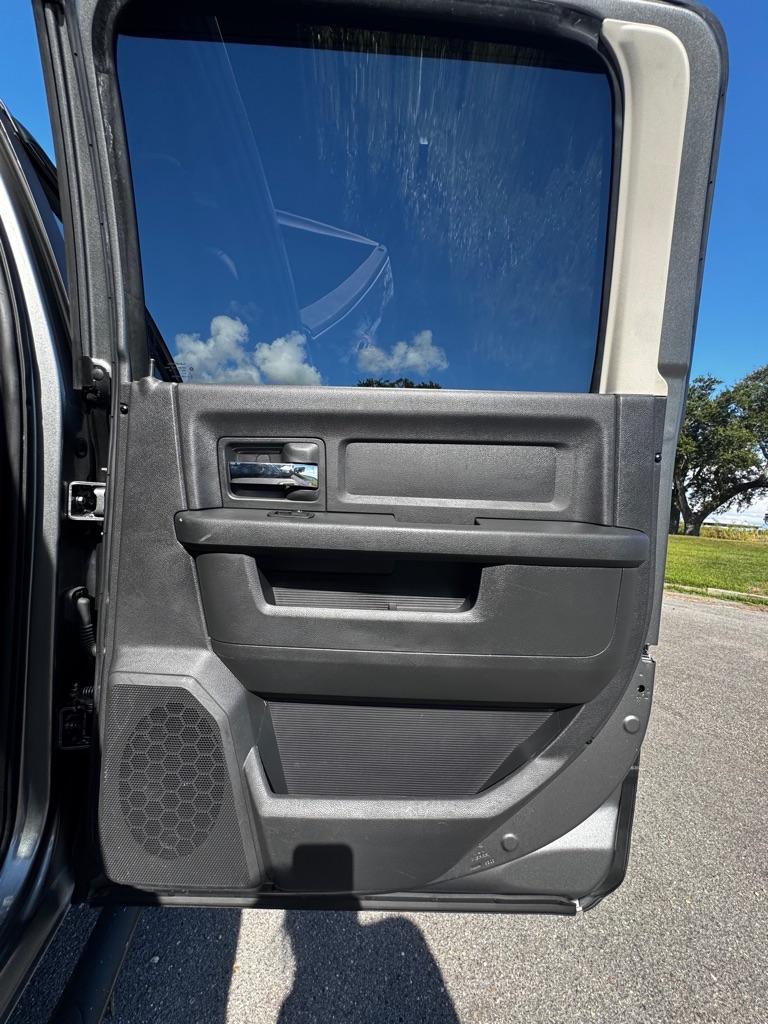 Dodge Ram 1500 2WD Crew Cab 140.5" Sport 2010 Dodge Ram 1500 2WD Crew Cab 140.5" Sport 2010