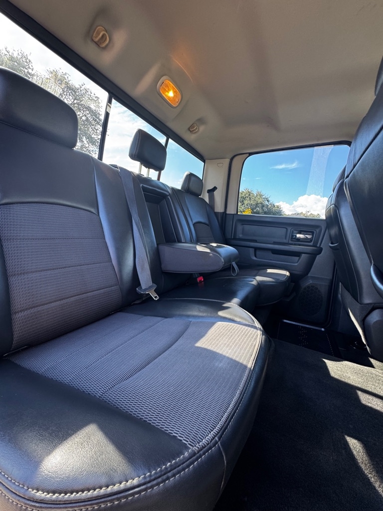 Dodge Ram 1500 2WD Crew Cab 140.5" Sport 2010 Dodge Ram 1500 2WD Crew Cab 140.5" Sport 2010