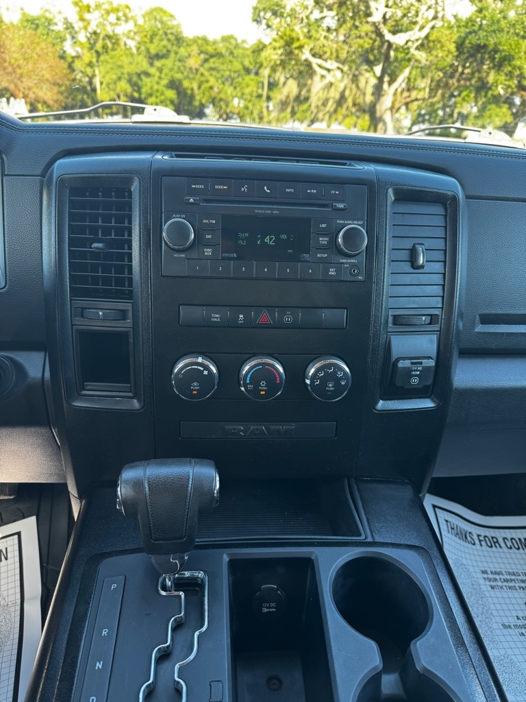 Dodge Ram 1500 2WD Crew Cab 140.5" Sport 2010 Dodge Ram 1500 2WD Crew Cab 140.5" Sport 2010