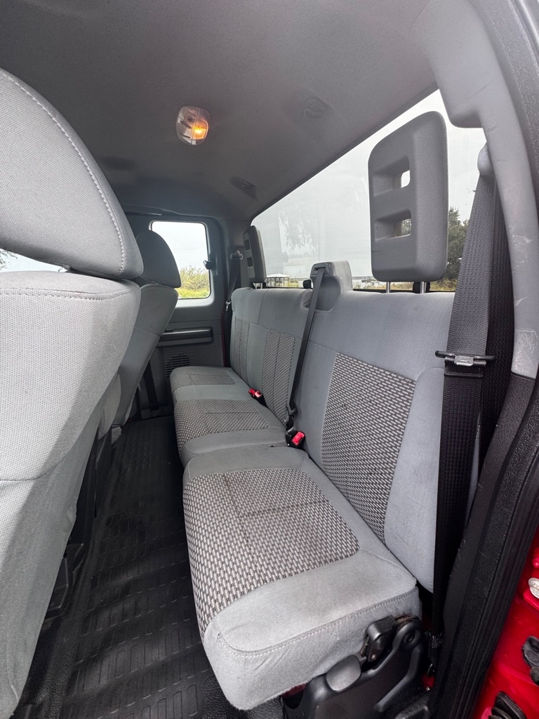 Ford Super Duty F-250 SRW 2WD SuperCab 158" XL 2015