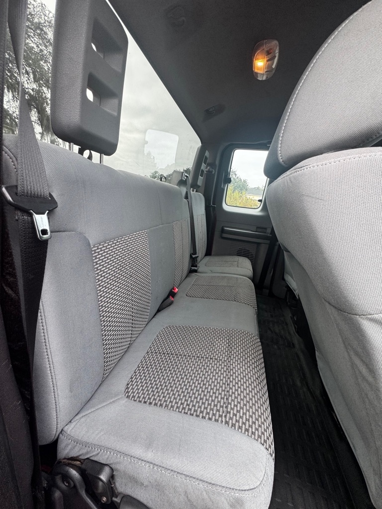 Ford Super Duty F-250 SRW 2WD SuperCab 158" XL 2015