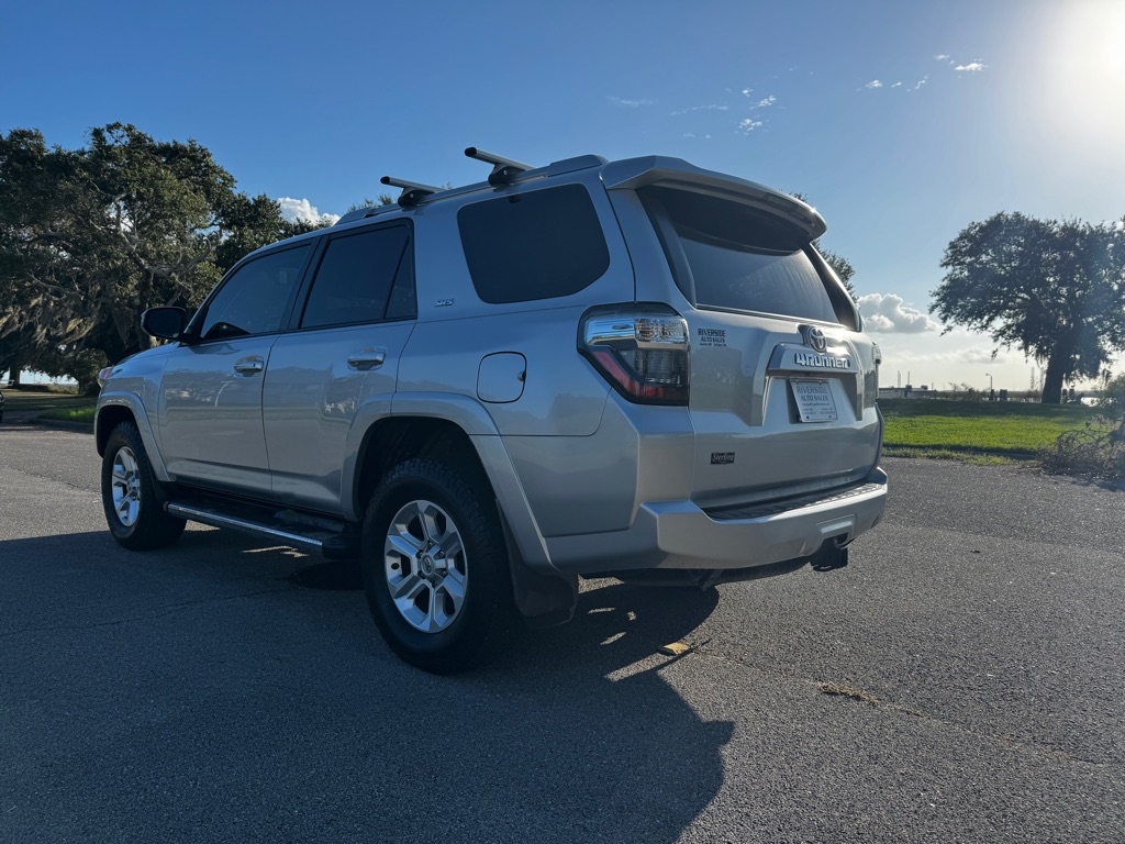 Toyota 4Runner SR5 2WD 2018