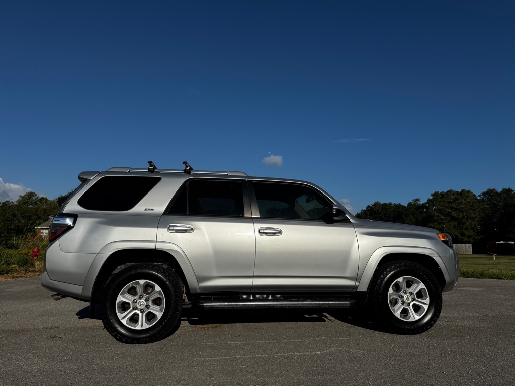 Toyota 4Runner SR5 2WD 2018