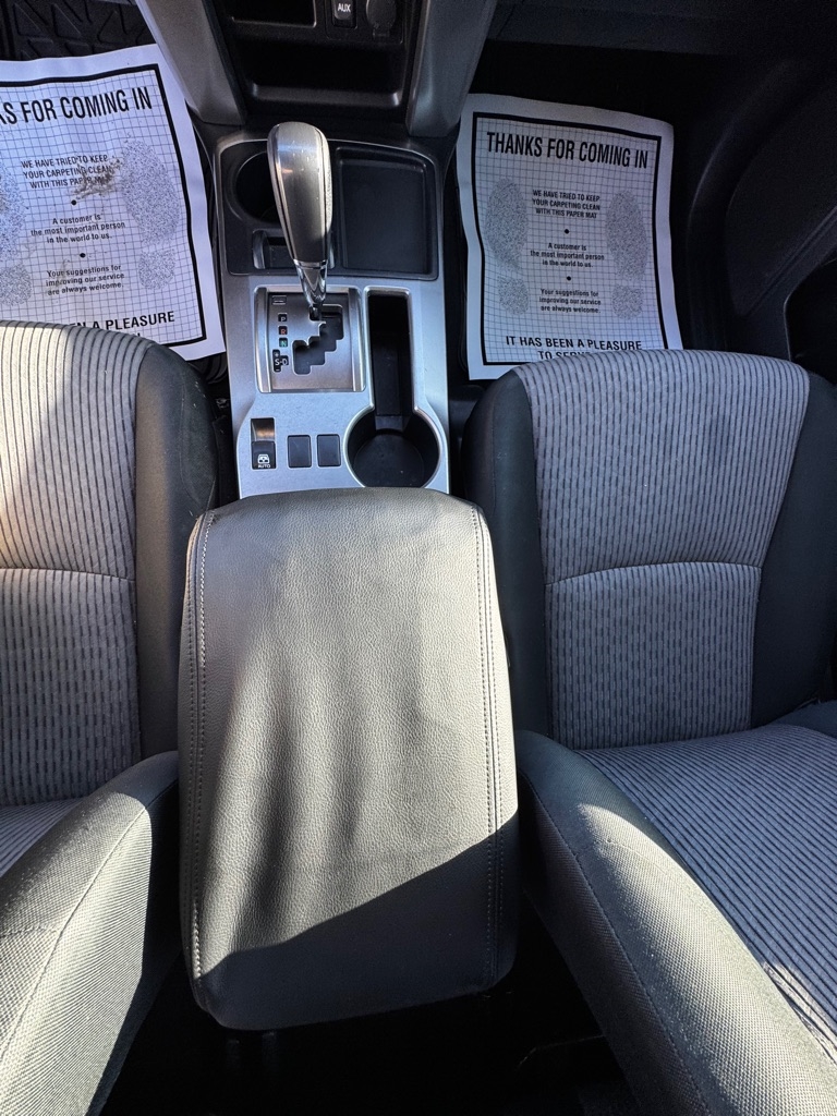 Toyota 4Runner SR5 2WD 2018