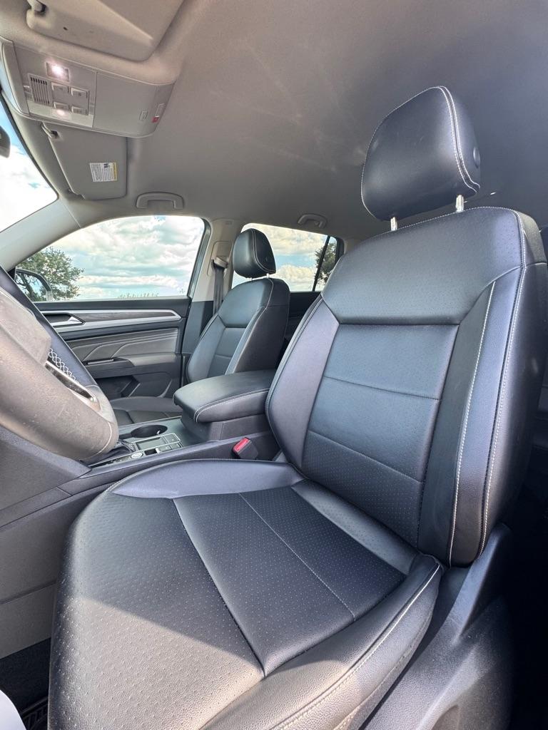 Volkswagen Atlas 3.6L V6 SE w/Technology FWD *Ltd Avail* 2021