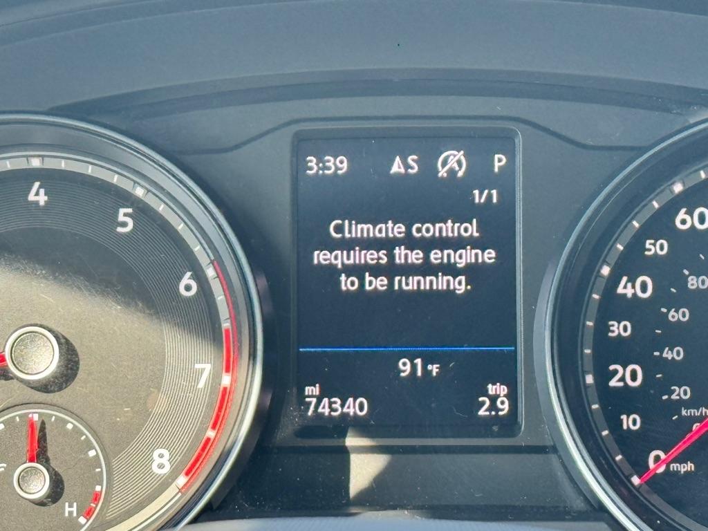 Volkswagen Atlas 3.6L V6 SE w/Technology FWD *Ltd Avail* 2021