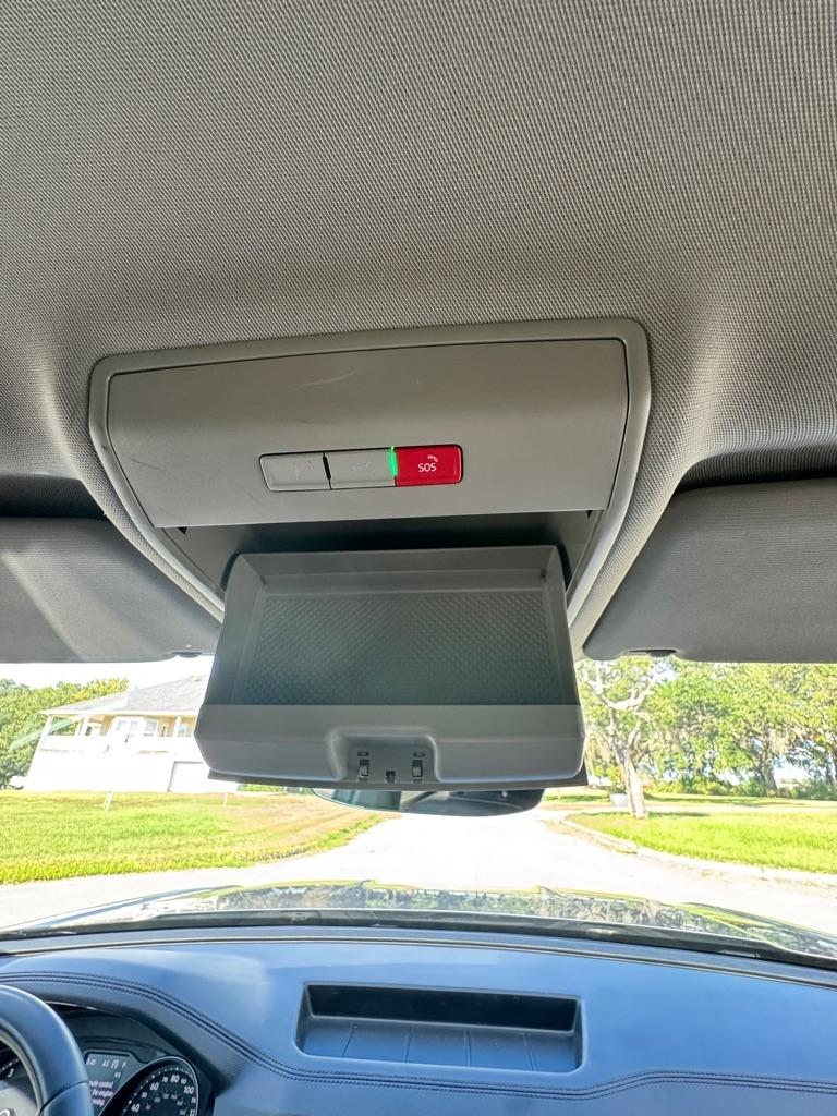 Volkswagen Atlas 3.6L V6 SE w/Technology FWD *Ltd Avail* 2021