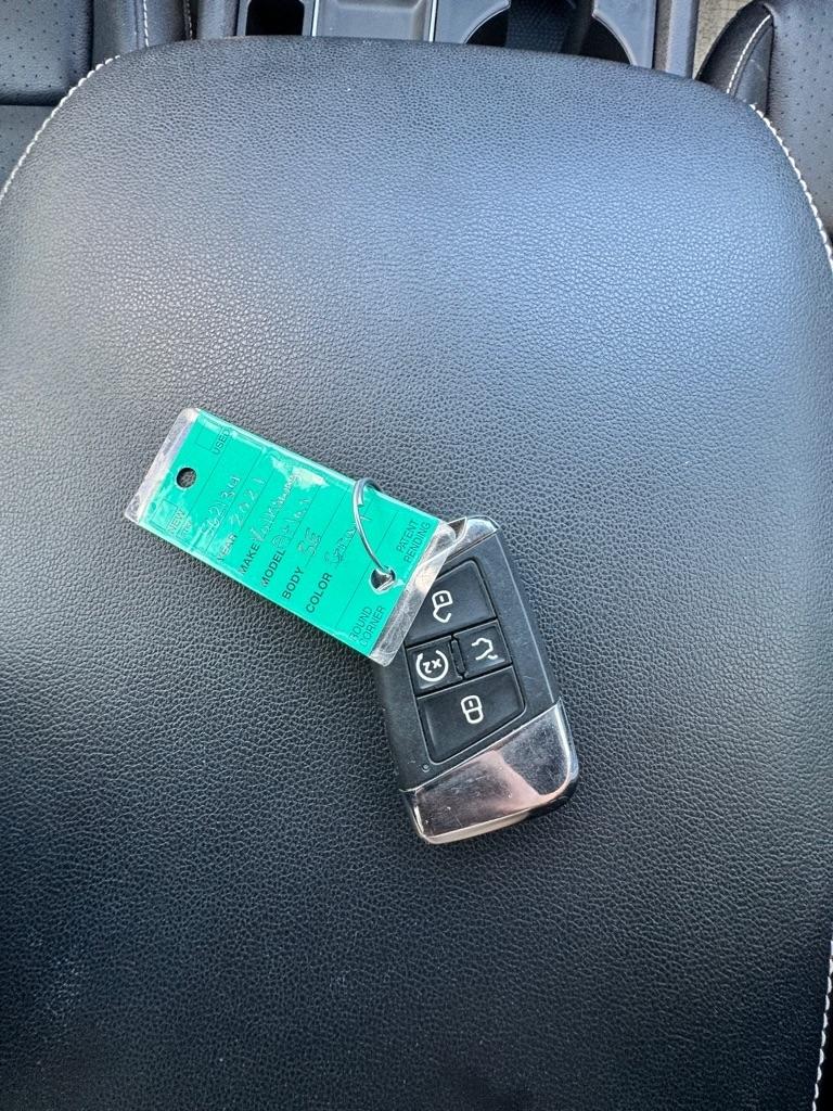 Volkswagen Atlas 3.6L V6 SE w/Technology FWD *Ltd Avail* 2021