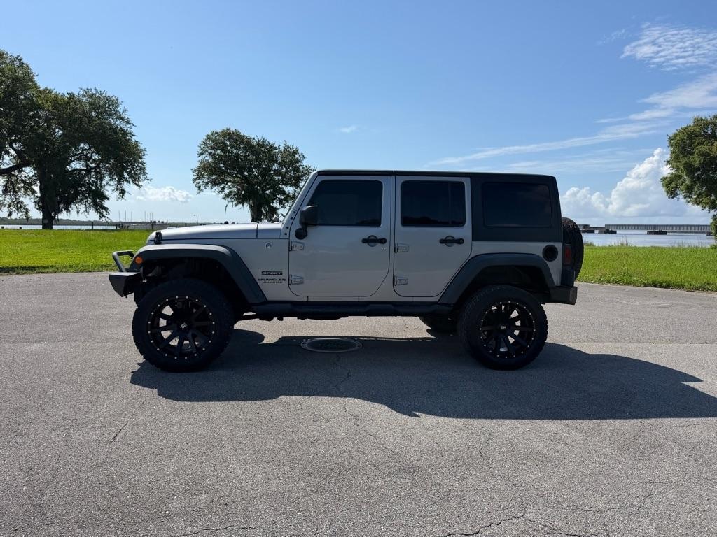 Jeep Wrangler Unlimited 4WD 4dr Sport 2016