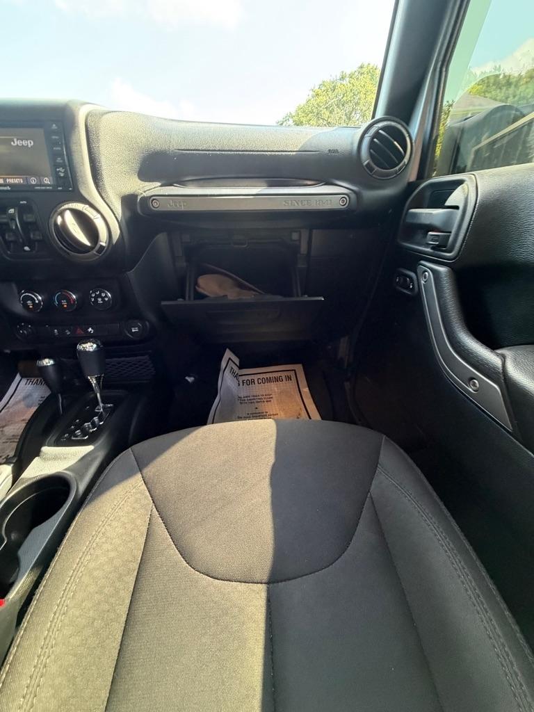 Jeep Wrangler Unlimited 4WD 4dr Sport 2016
