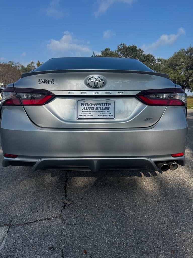 Toyota Camry  2024